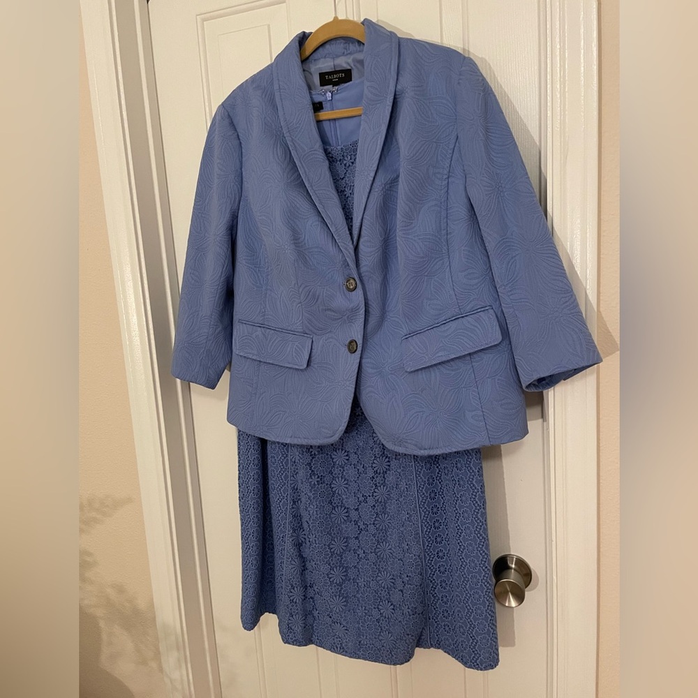Talbots periwinkle blue sleeveless dress 14W matching jacket in size 16W